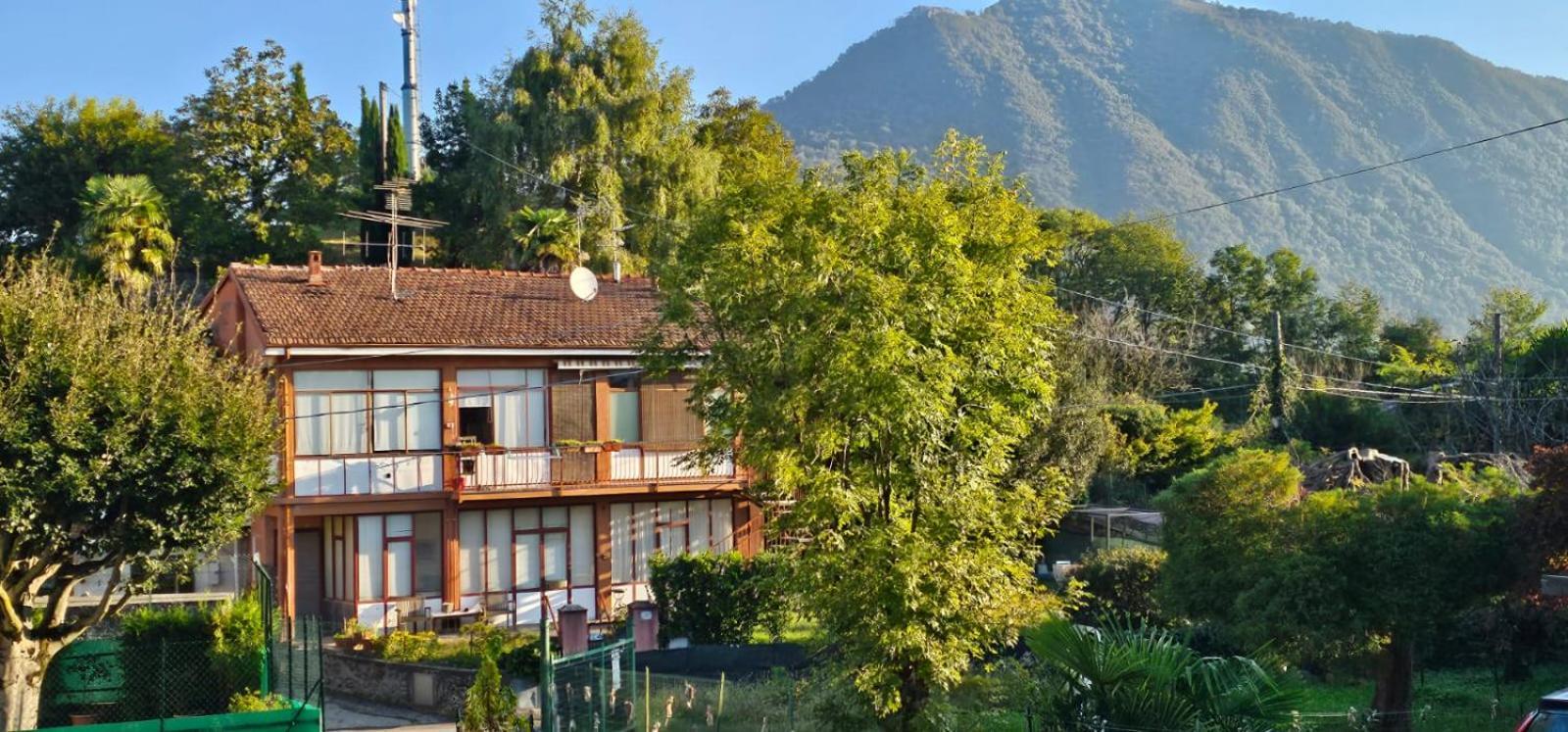 La Casetta Di Anna Laveno-Mombello Exterior foto